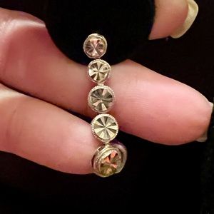 *Just sold* Vintage Sterling Silver Diamond Cut Earrings